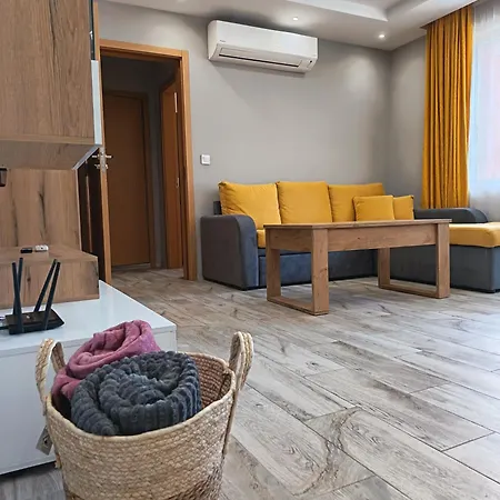 Apartment Boutique Yellow 1