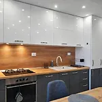 Boutique Yellow 1 Apartman *