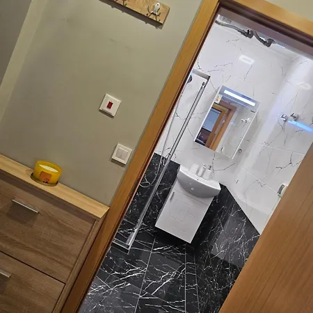 Boutique Yellow 1 プロヴディフ