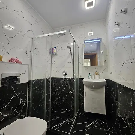 Boutique Yellow 1 * بلوفديف