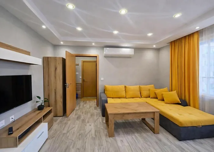 Boutique Yellow 1 Apartment